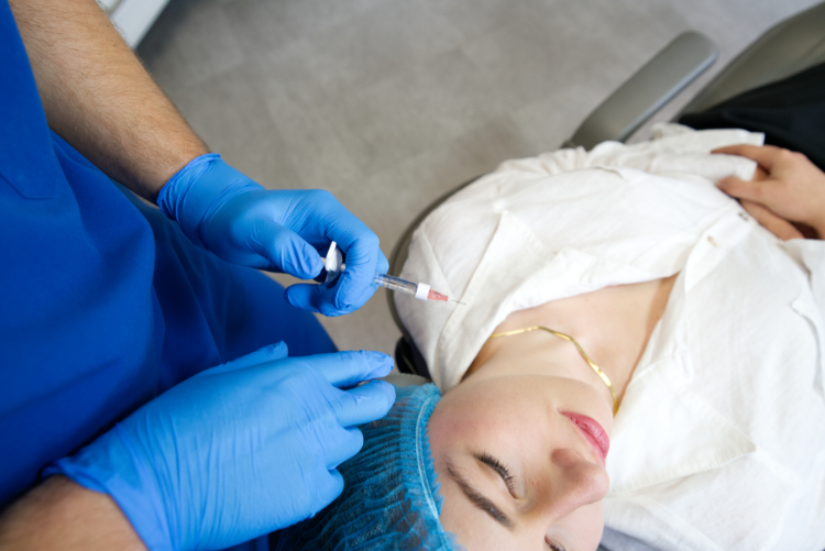hyaluronic-acid-fillers-lip-filler
